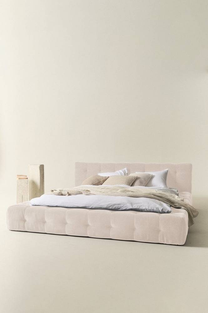 PELOW sängram 180 cm Beige
