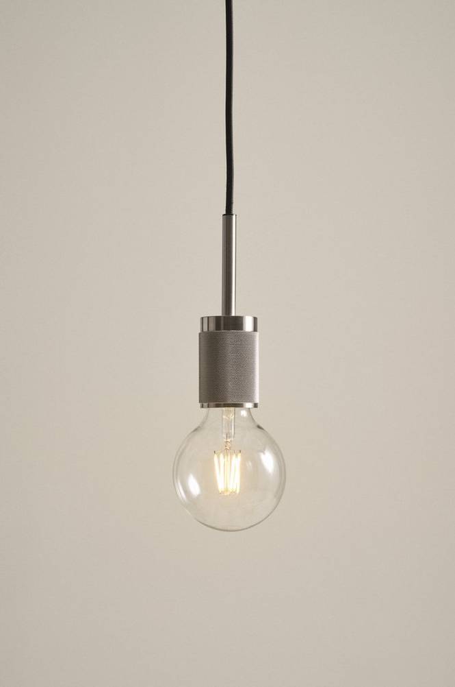 AVON tak-/fönsterlampa Borstad krom/svart