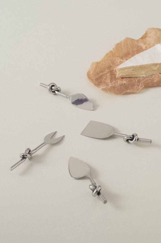 LOOP ostknivset 4 delar Silver