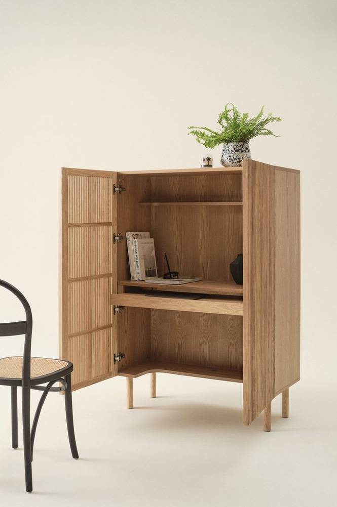 SION skrivebord/skap
