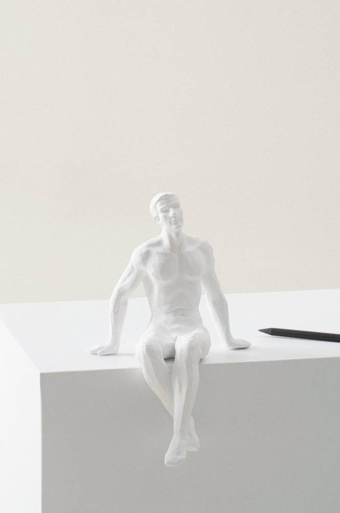 THINKER dekorationsfigur Naturvit