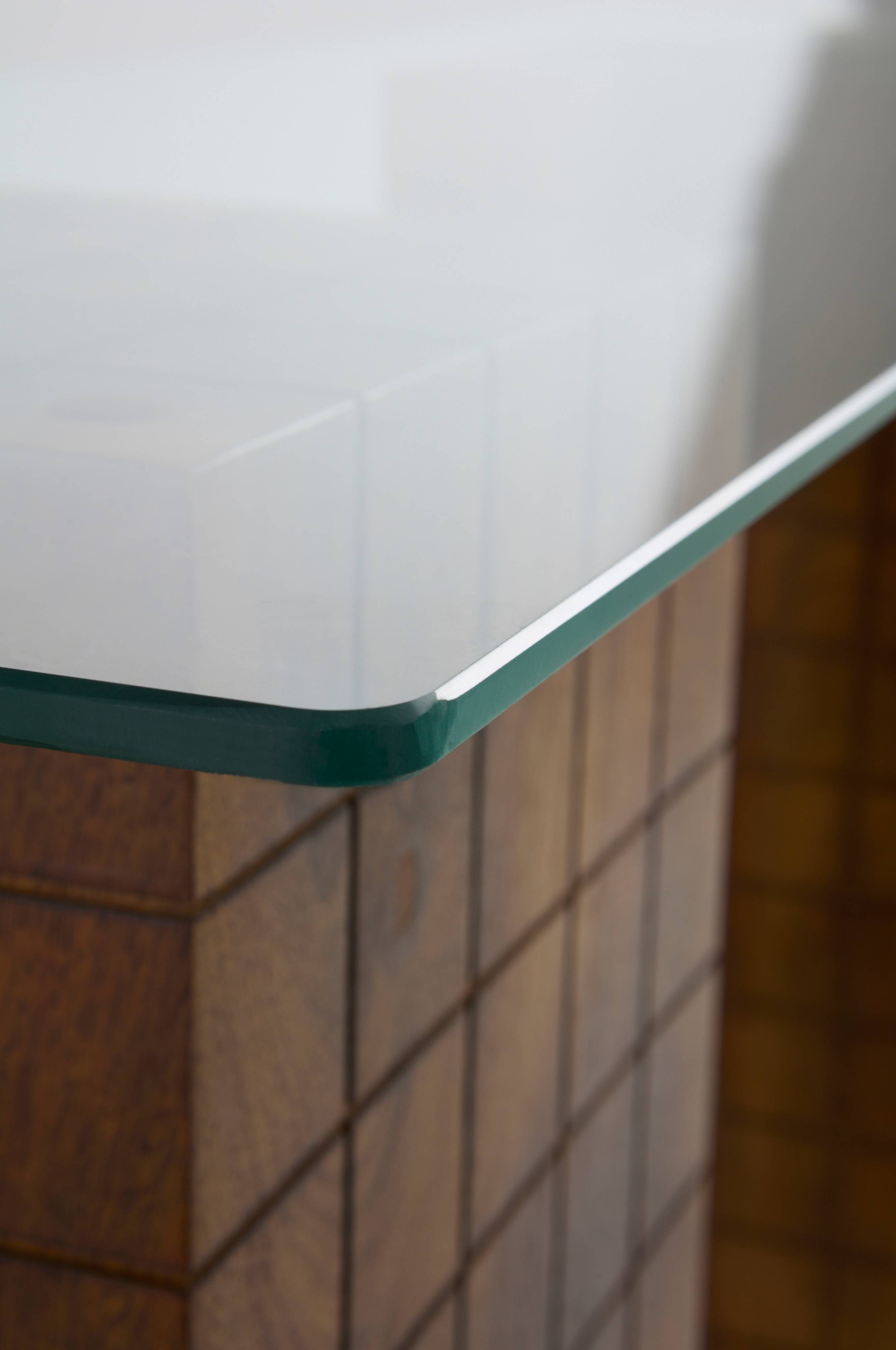 Stylish DAMEN Desk: Glass Top & Mango Wood Legs 140cm