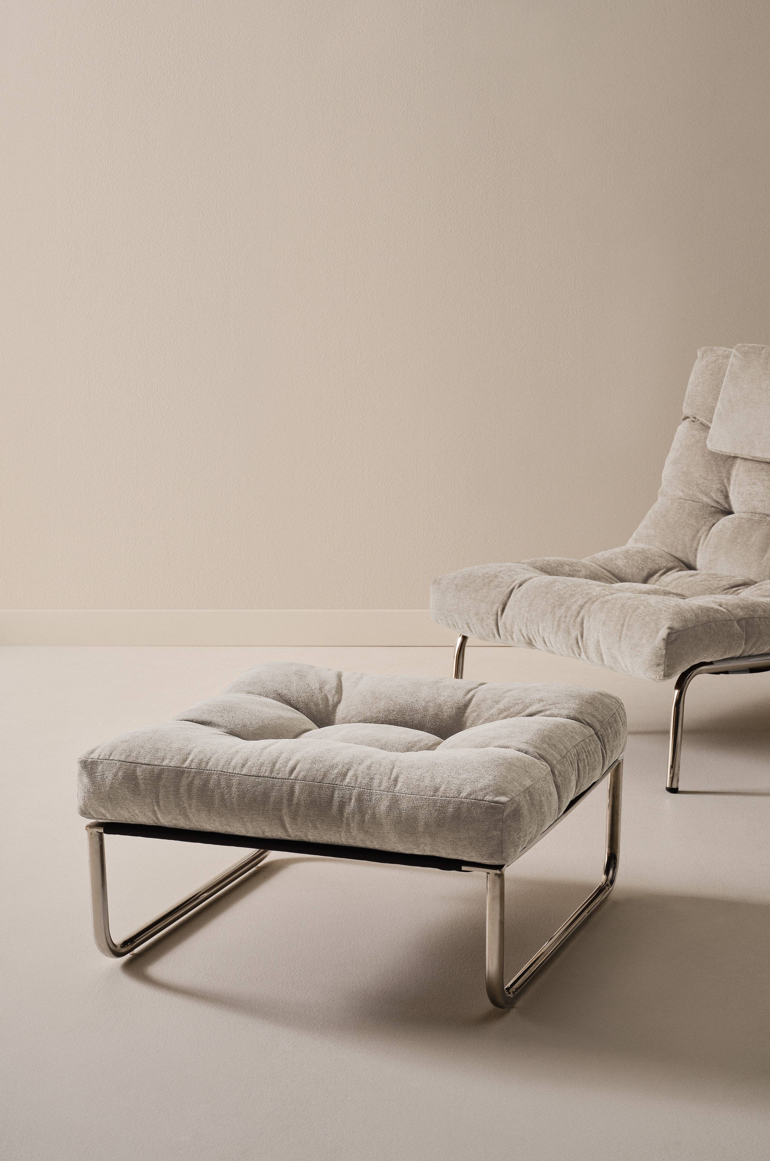 BURLESON Fåtölj - Modern Design & Rostfritt Stål