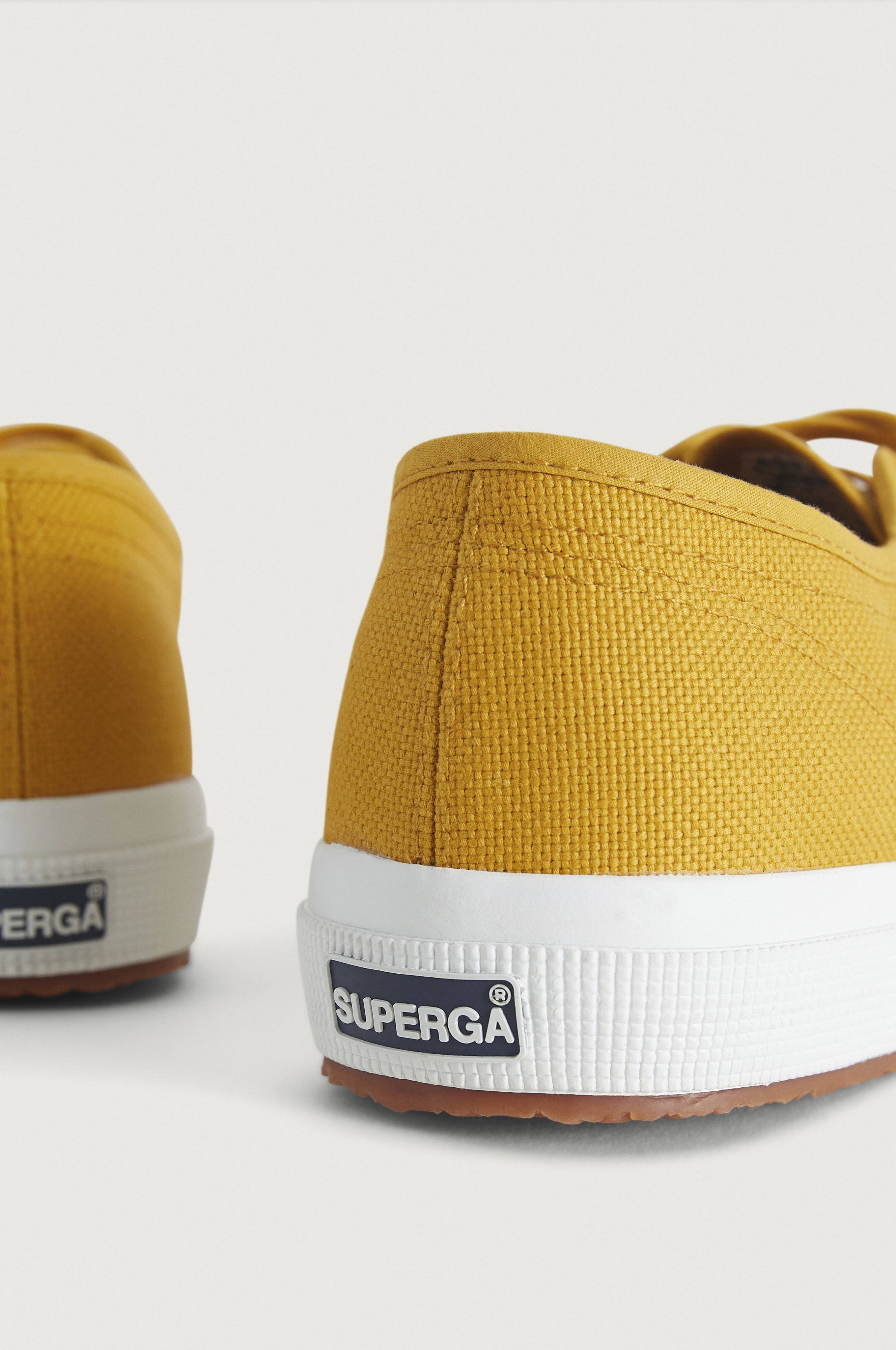 superga gul