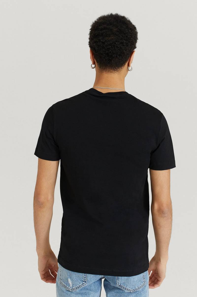 Calvin Klein T-Shirt CK Essential Slim Tee - Svart ...